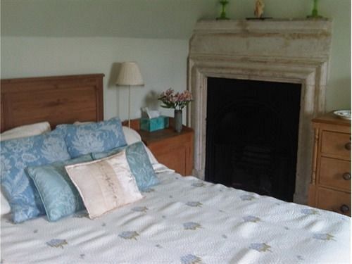 Damson Cottage B&B Лакок Экстерьер фото
